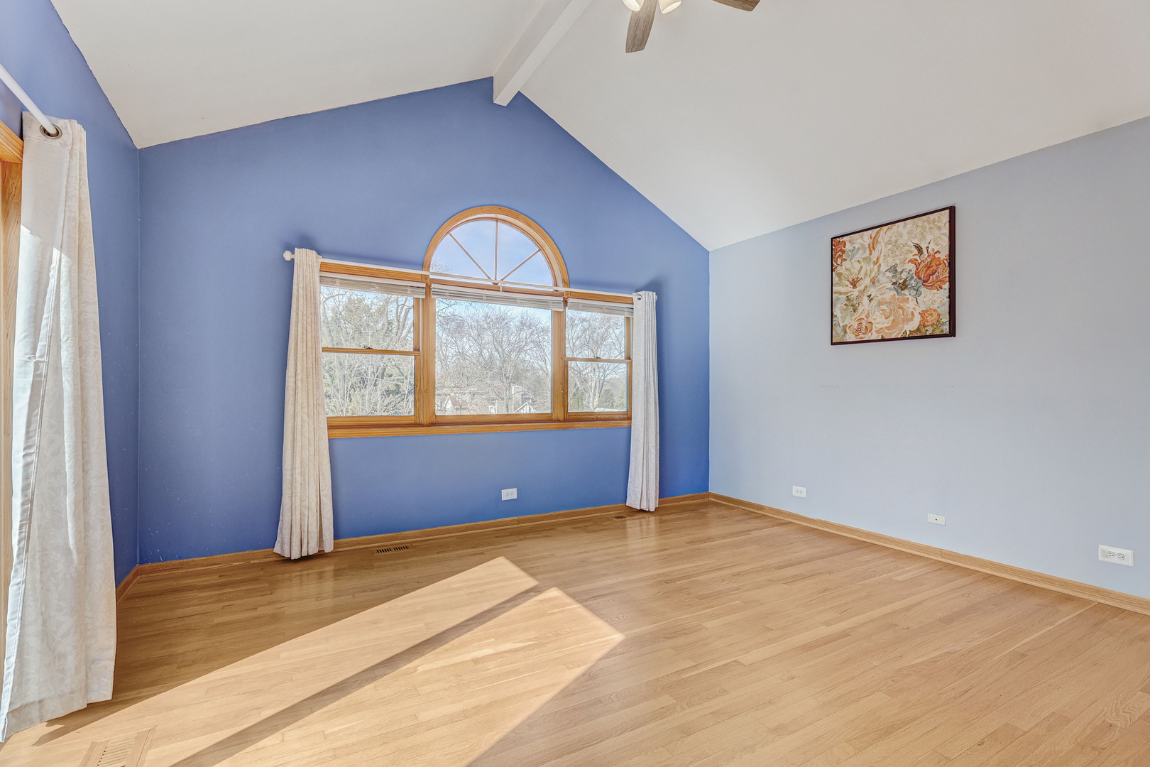 1017 Grand Boulevard, Wauconda, IL 60084