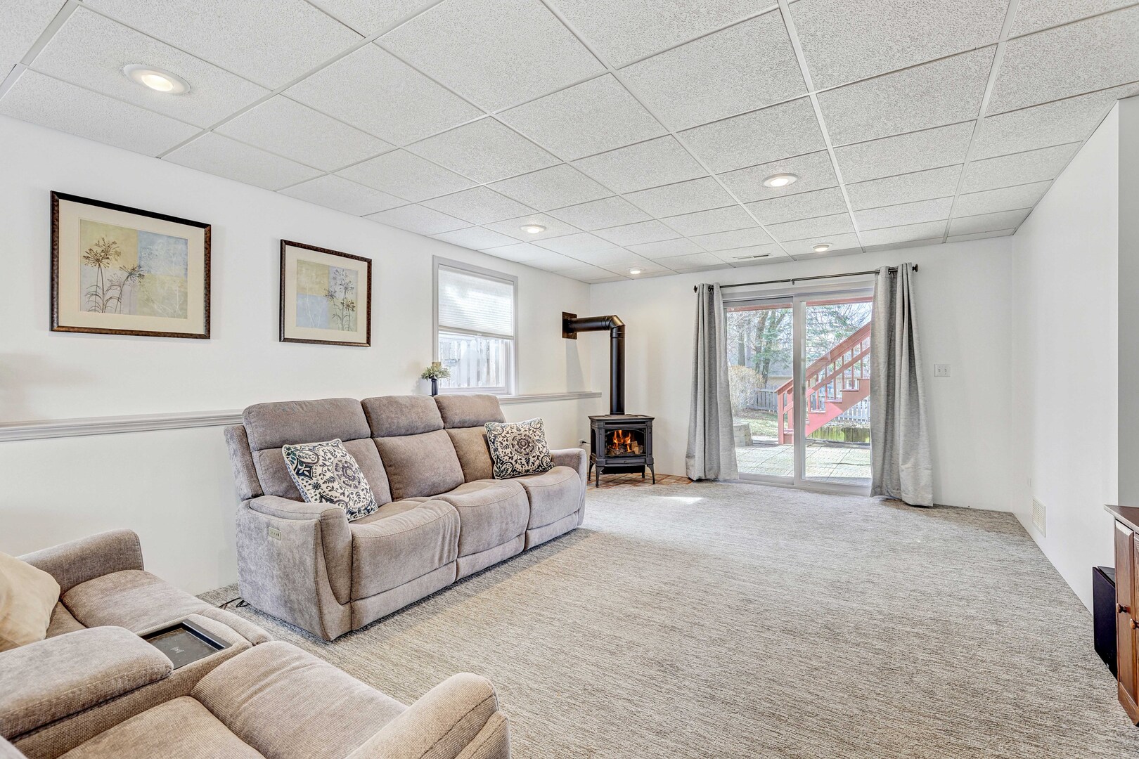 1017 Grand Boulevard, Wauconda, IL 60084