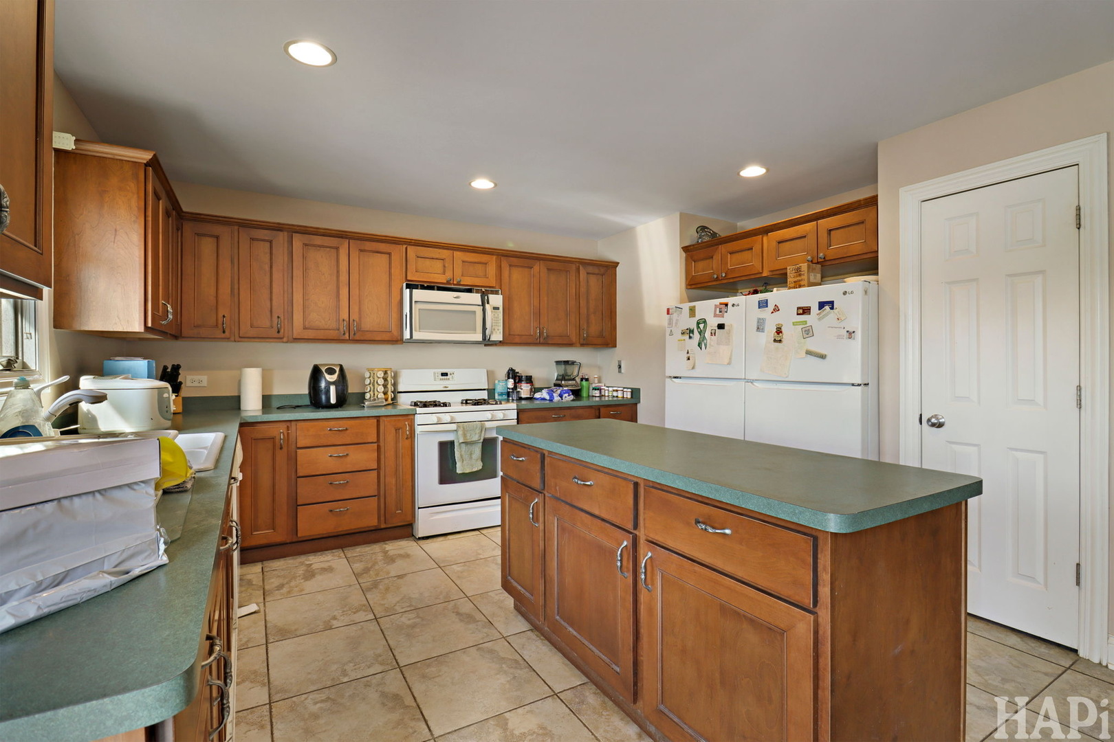 1397 Nippersink Road, Fox Lake, IL 60020