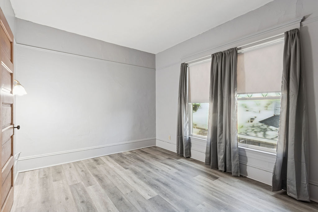 705 W Market Street, Bloomington, IL 61701