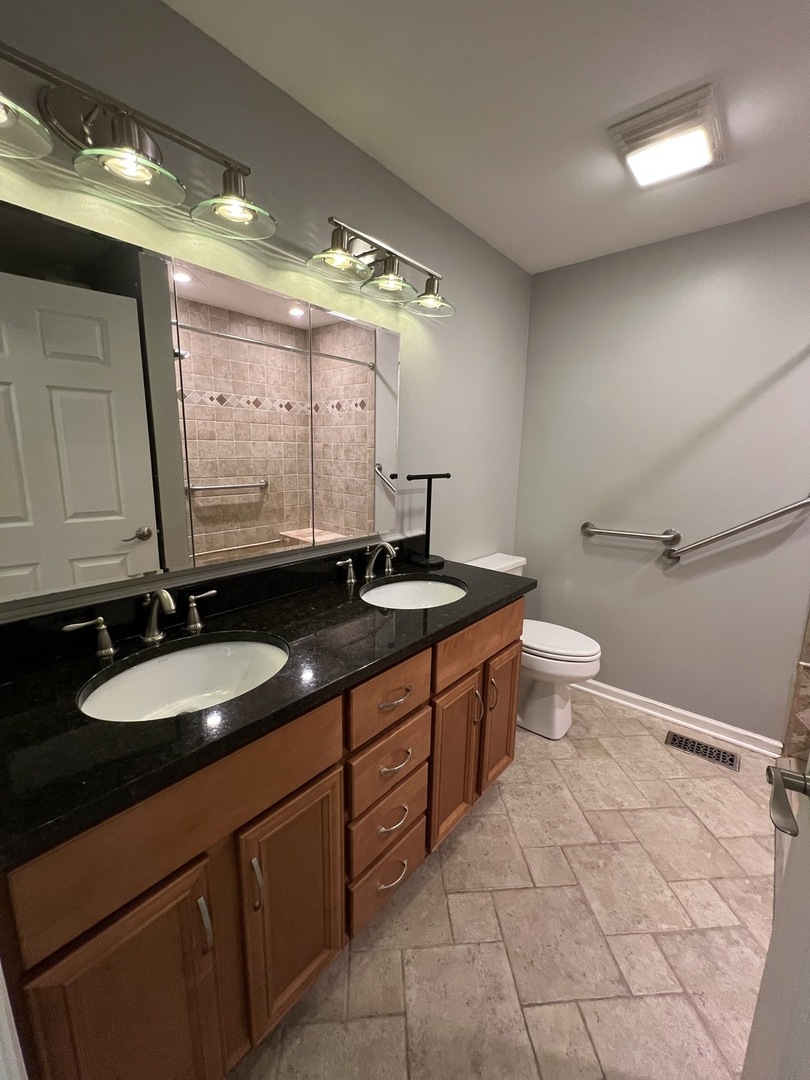 157 CONCORD Lane #157, Carol Stream, IL 60188