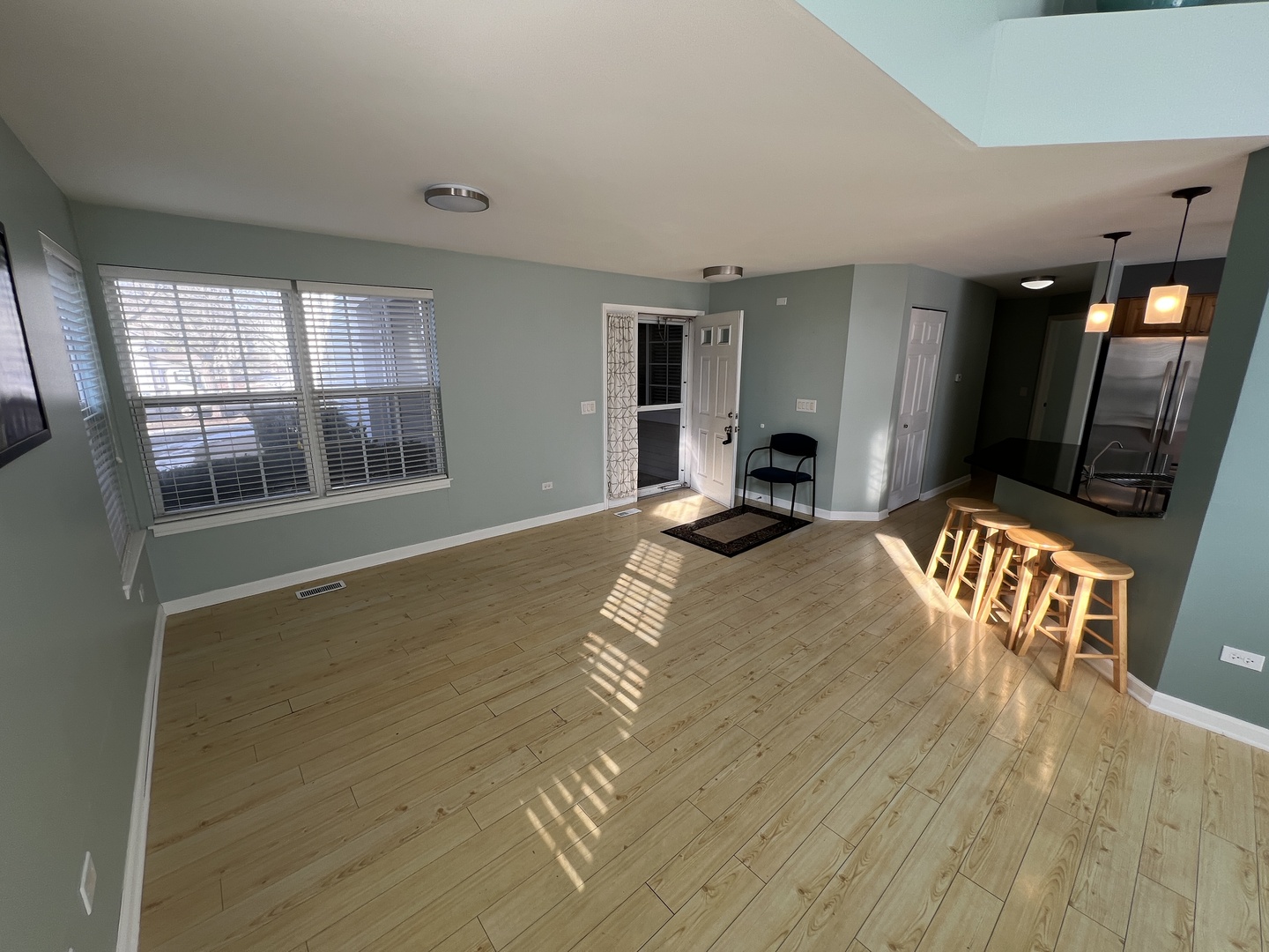 157 CONCORD Lane #157, Carol Stream, IL 60188