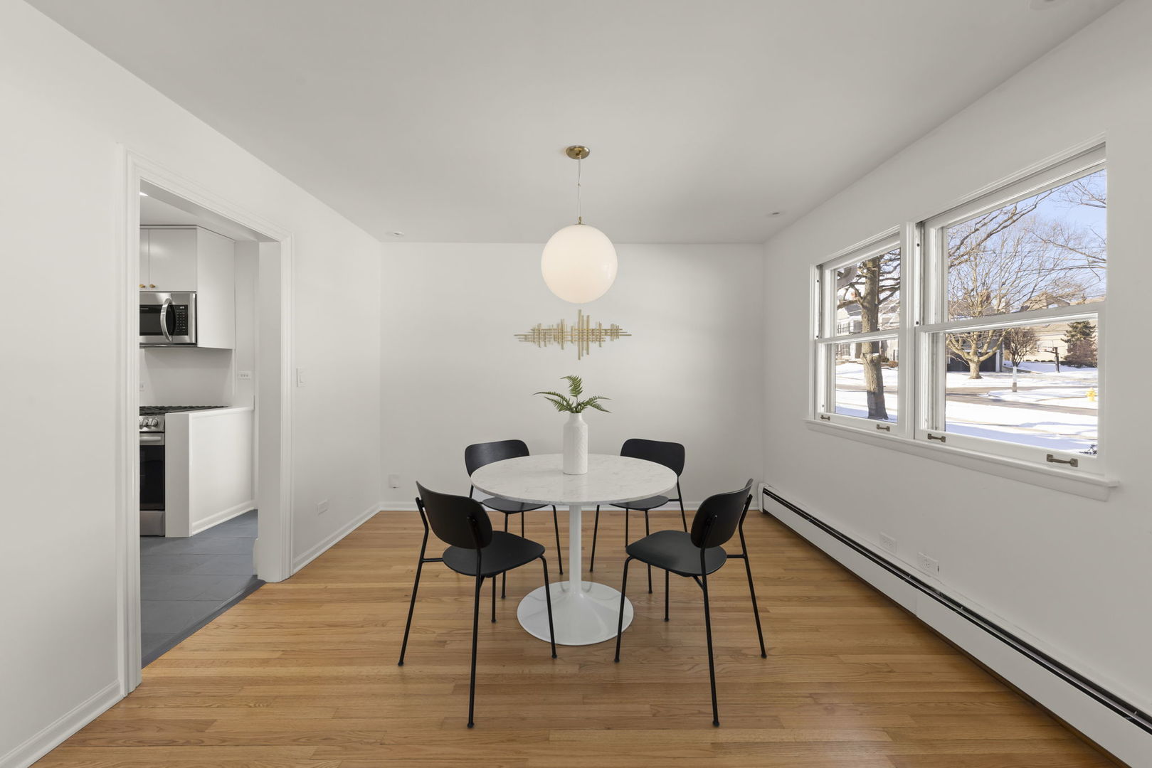 465 Cottage Avenue, Glen Ellyn, IL 60137