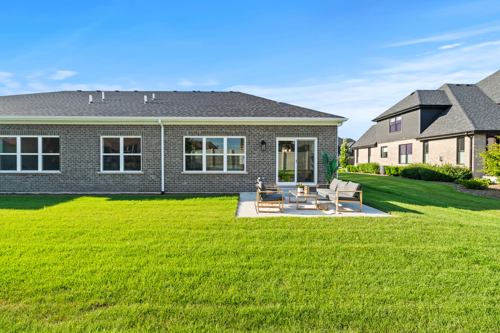 16580 Kayla Drive, Lemont, IL 60439