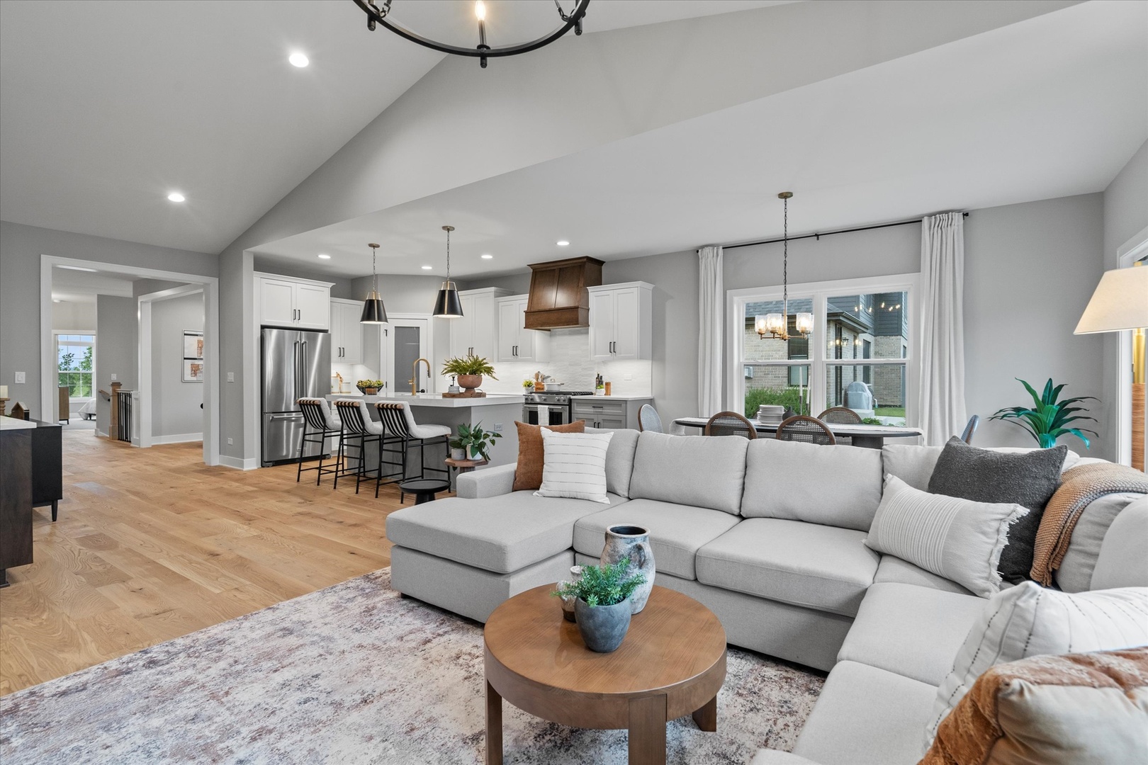 16580 Kayla Drive, Lemont, IL 60439