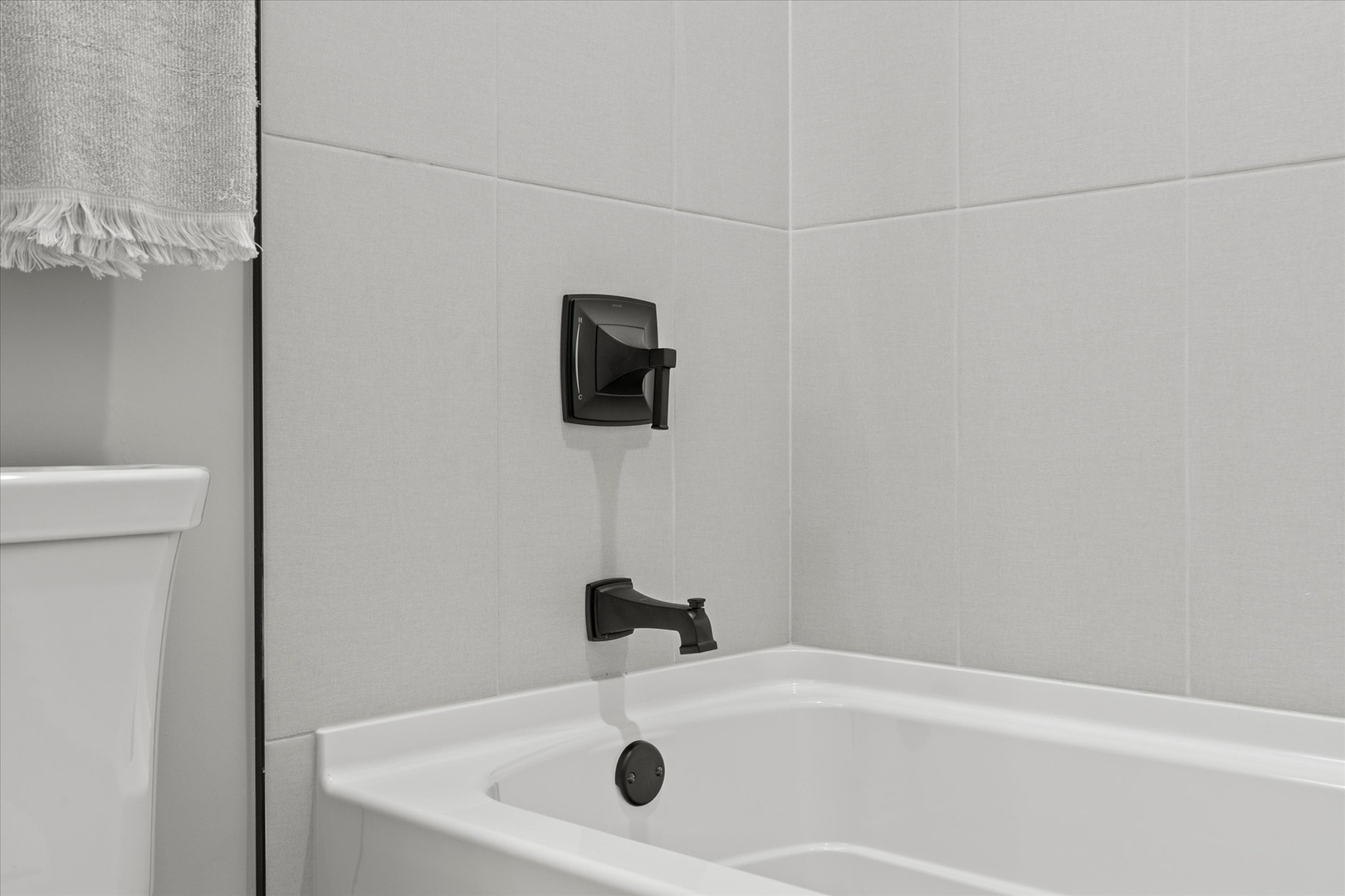 16580 Kayla Drive, Lemont, IL 60439