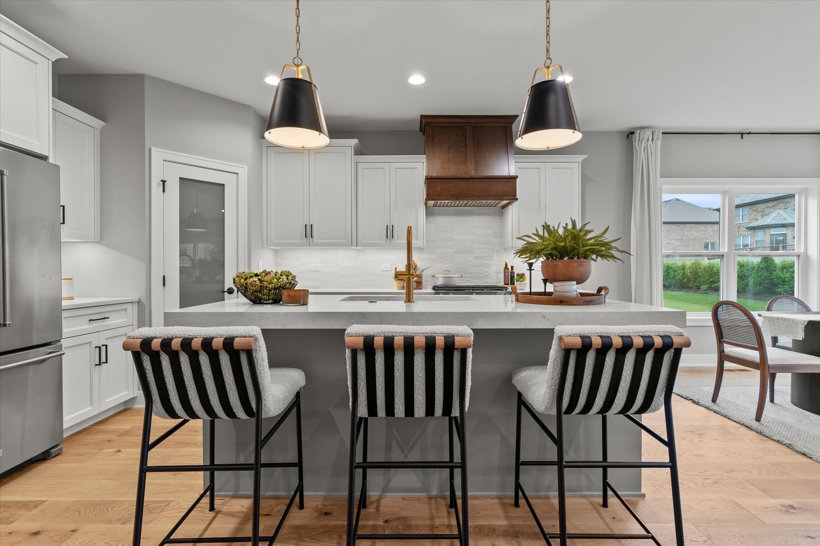 16590 Kayla Drive, Lemont, IL 60439