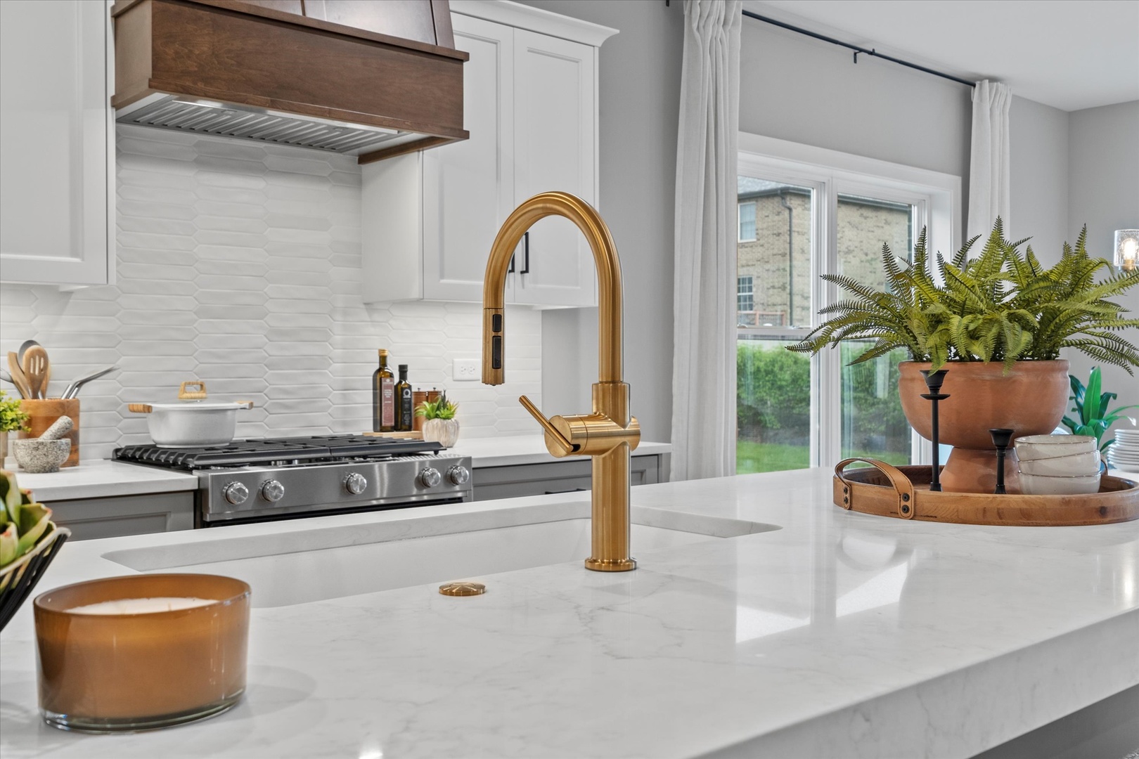 16590 Kayla Drive, Lemont, IL 60439