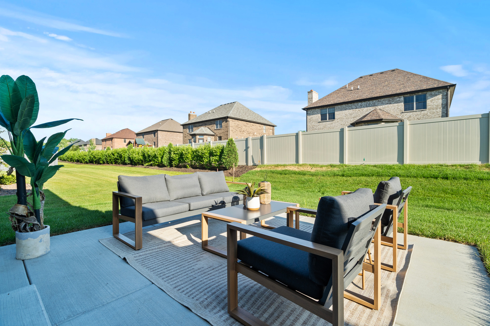 16590 Kayla Drive, Lemont, IL 60439