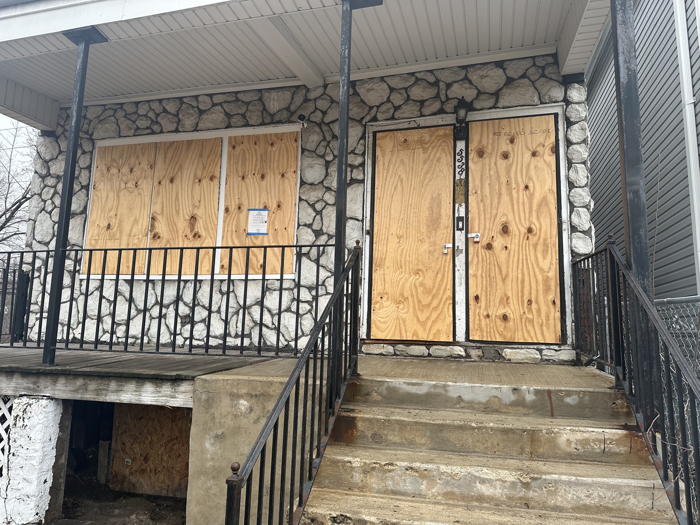 5538 S Perry Avenue, Chicago, IL 60621