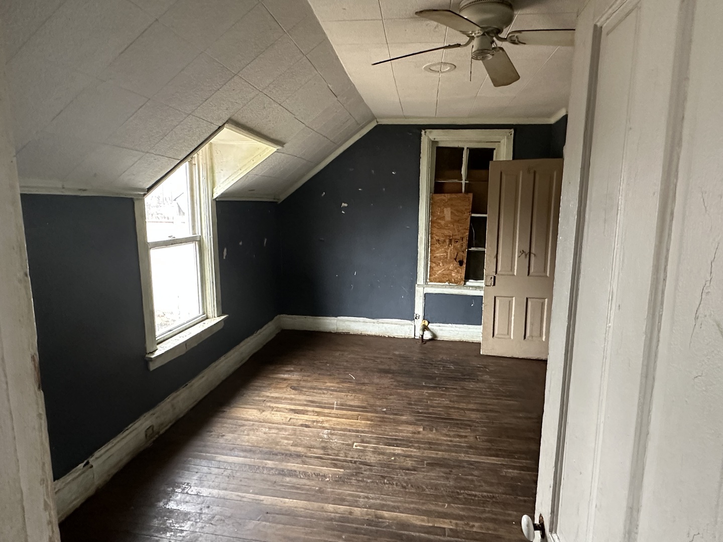 5538 S Perry Avenue, Chicago, IL 60621