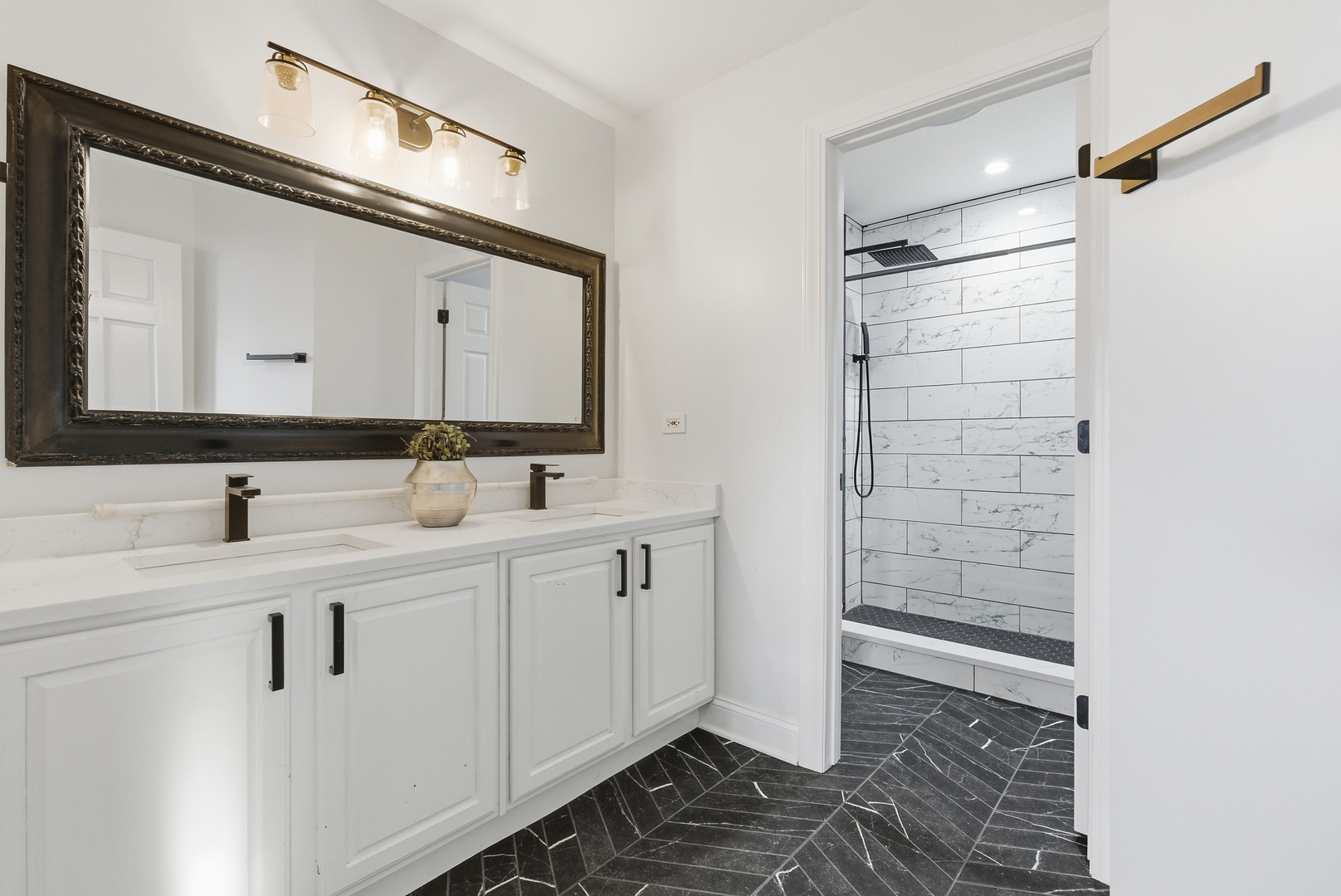 2302 Covington Court, Plainfield, IL 60586