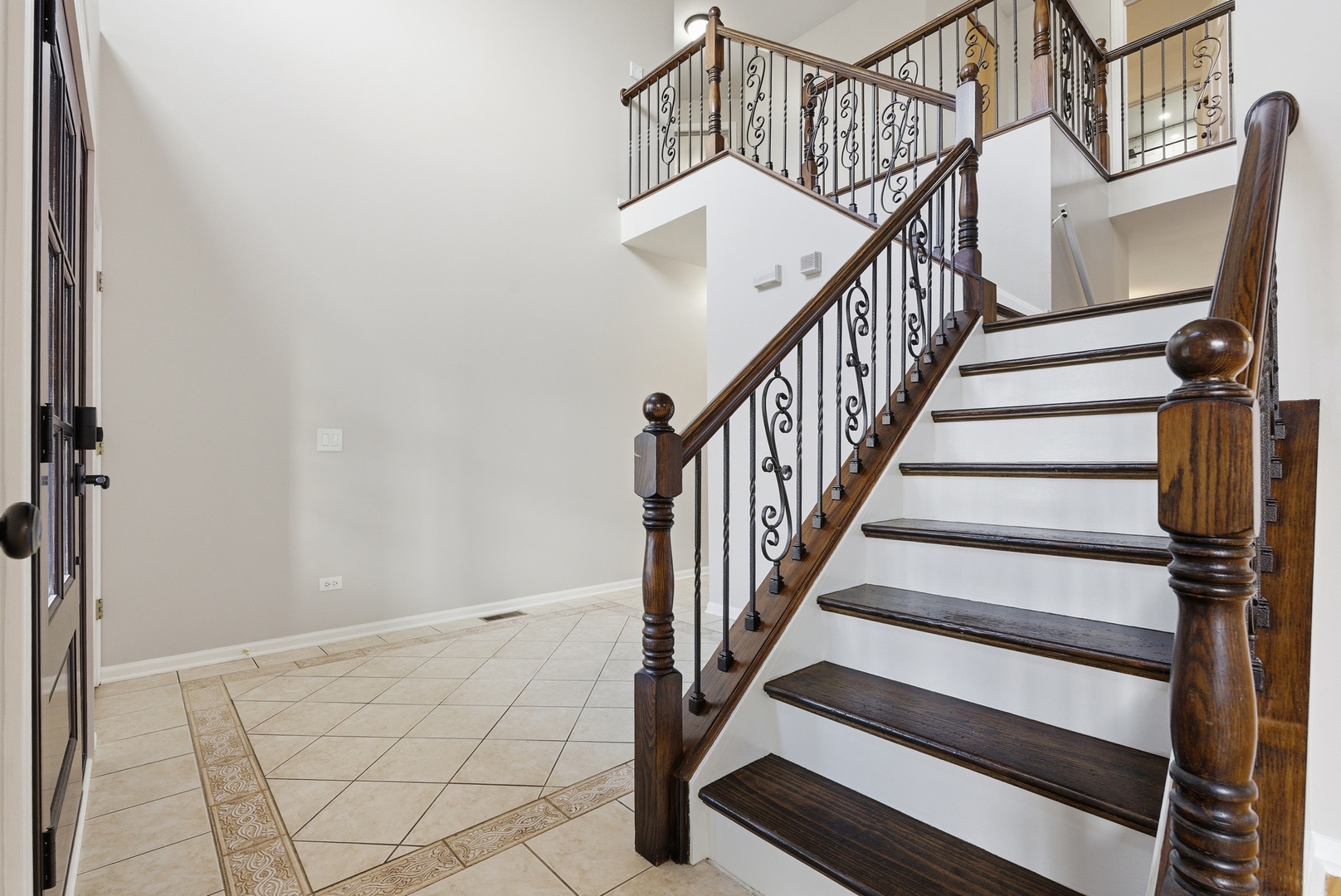 2302 Covington Court, Plainfield, IL 60586