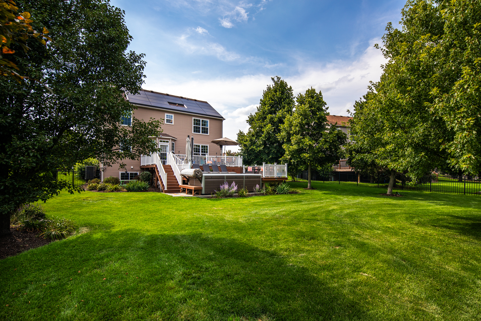 1009 Bennett Court, North Aurora, IL 60542