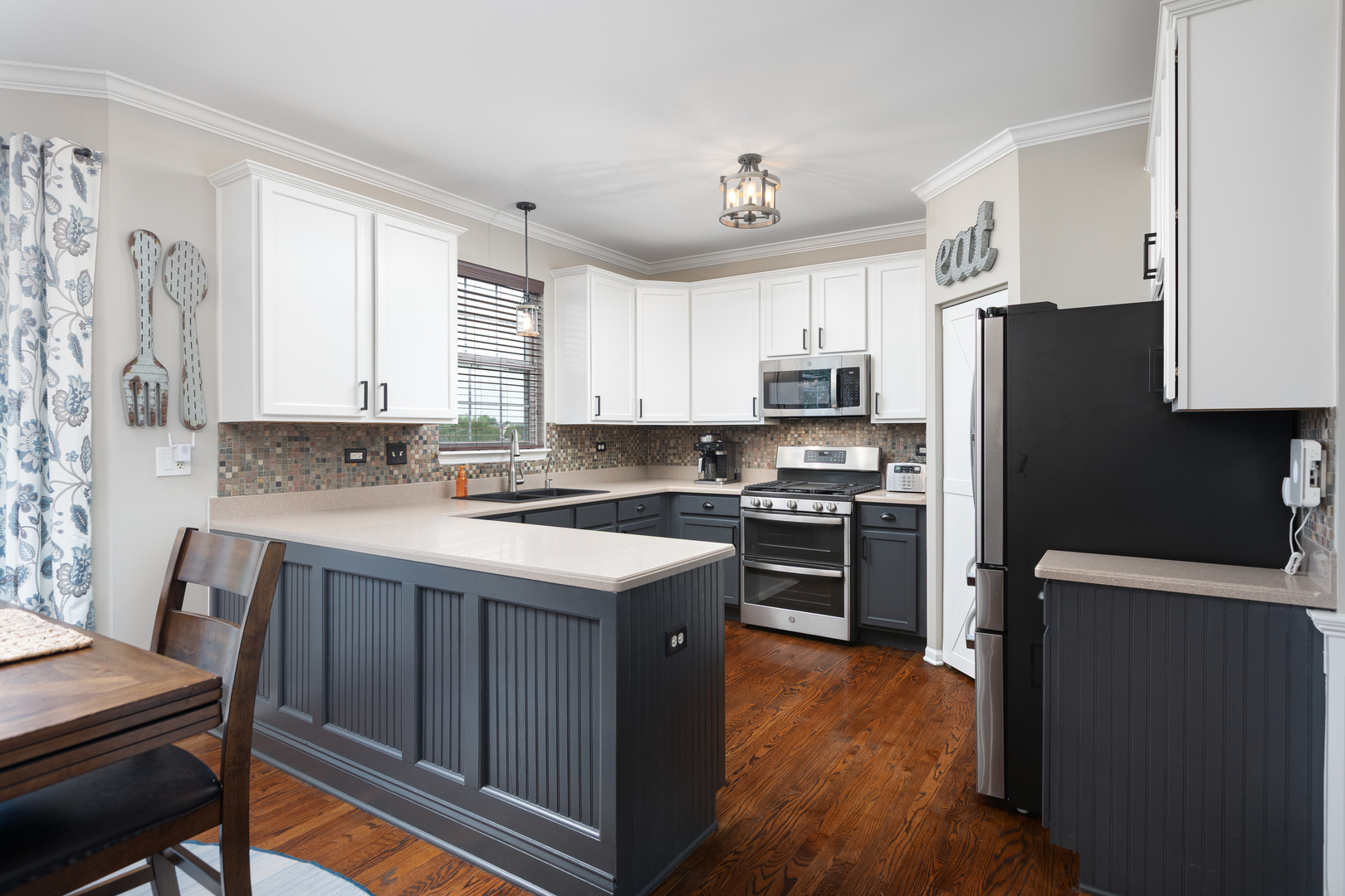 1009 Bennett Court, North Aurora, IL 60542