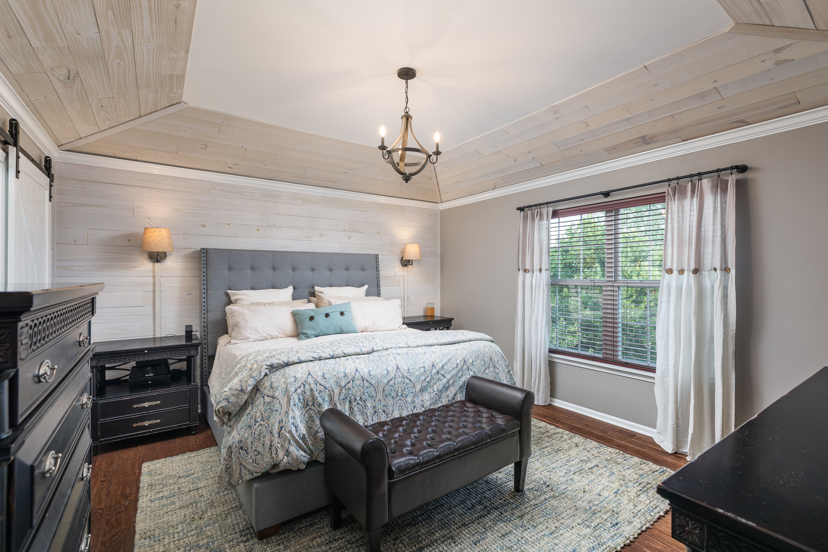 1009 Bennett Court, North Aurora, IL 60542