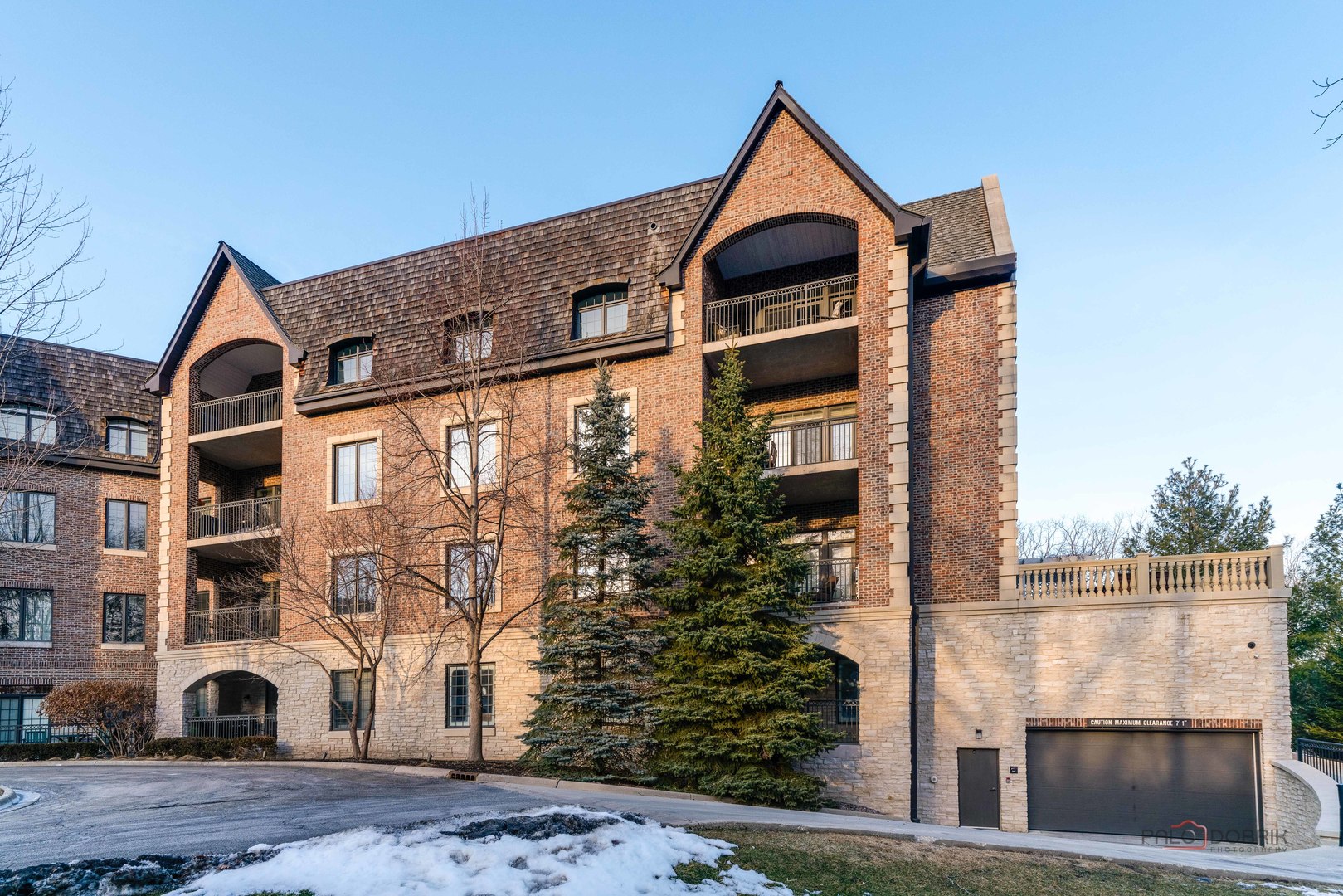 1800 AMBERLEY Court #309, Lake Forest, IL 60045