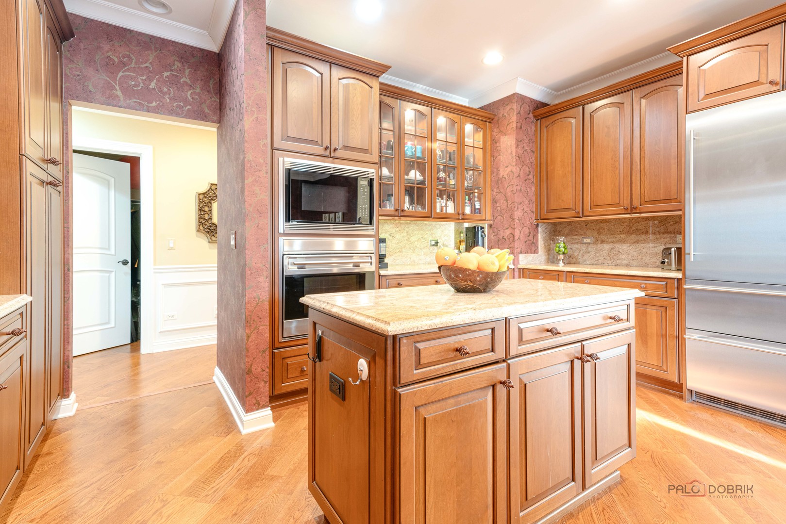 1800 AMBERLEY Court #309, Lake Forest, IL 60045