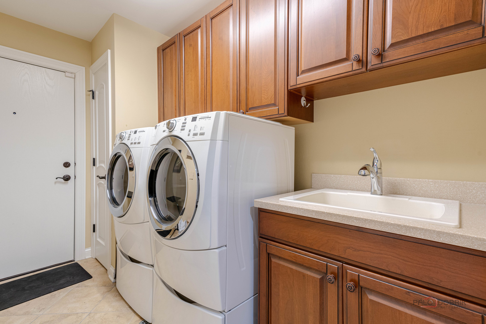 1800 AMBERLEY Court #309, Lake Forest, IL 60045