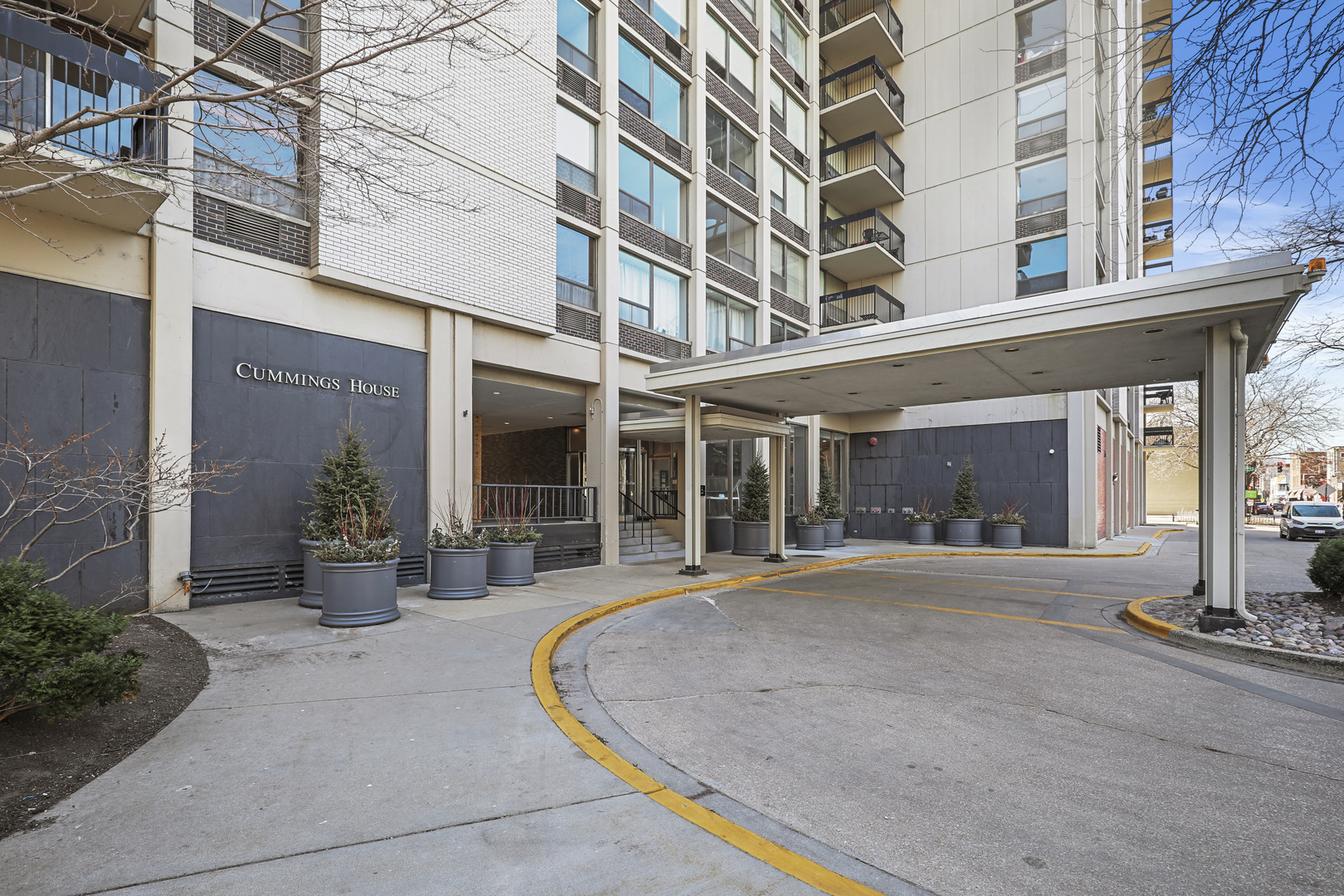 1360 N Sandburg Terrace #2908, Chicago, IL 60610