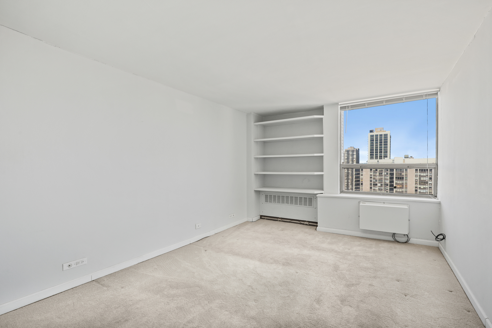 1360 N Sandburg Terrace #2908, Chicago, IL 60610