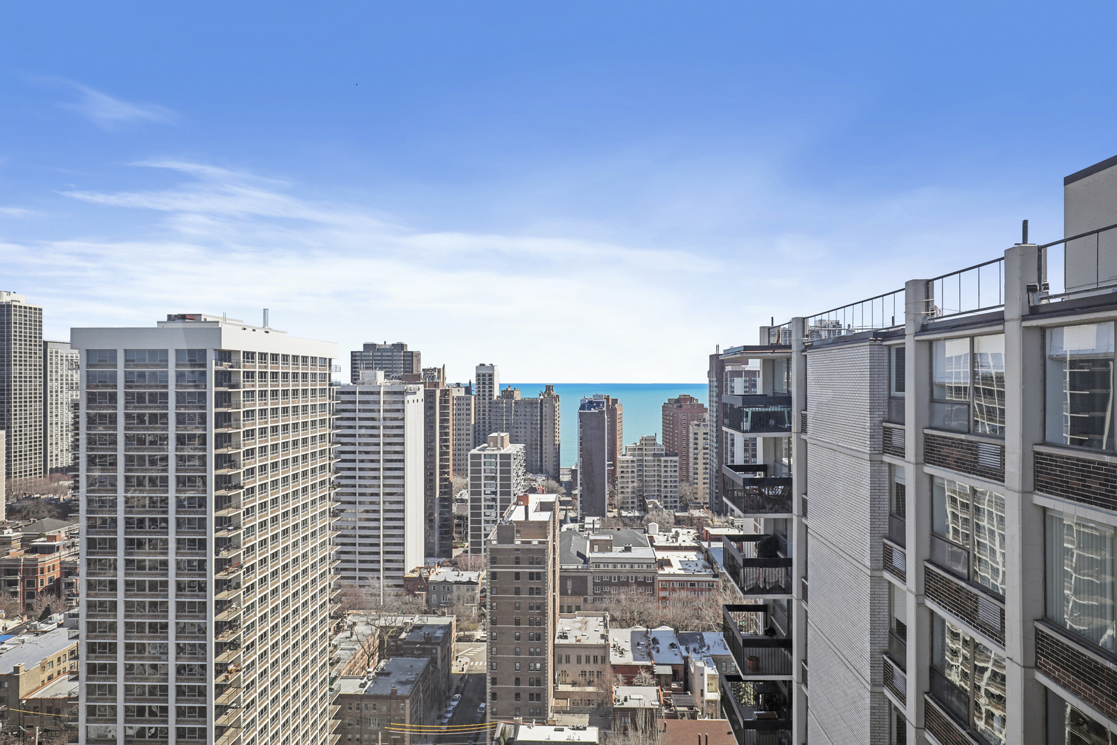 1360 N Sandburg Terrace #2908, Chicago, IL 60610