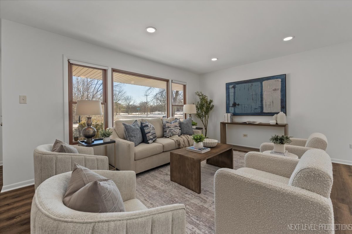 5436 Blodgett Avenue, Downers Grove, IL 60515