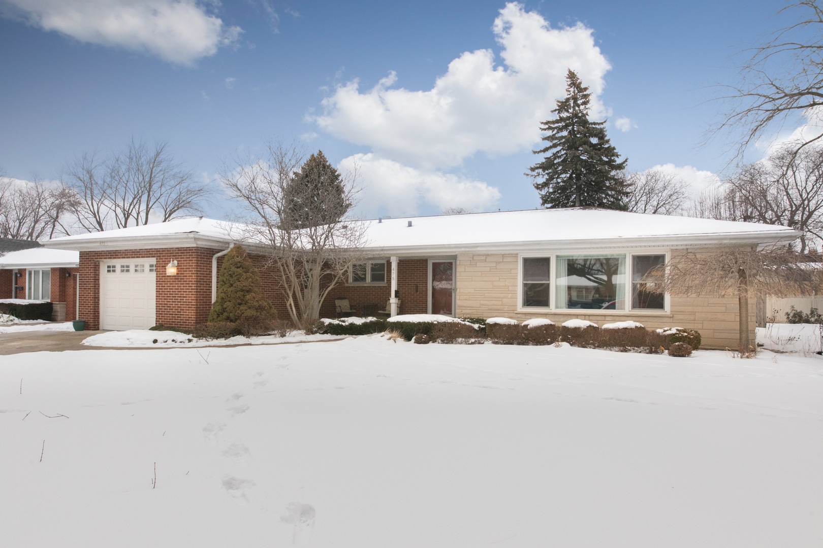 475 Amherst Avenue, Des Plaines, IL 60016