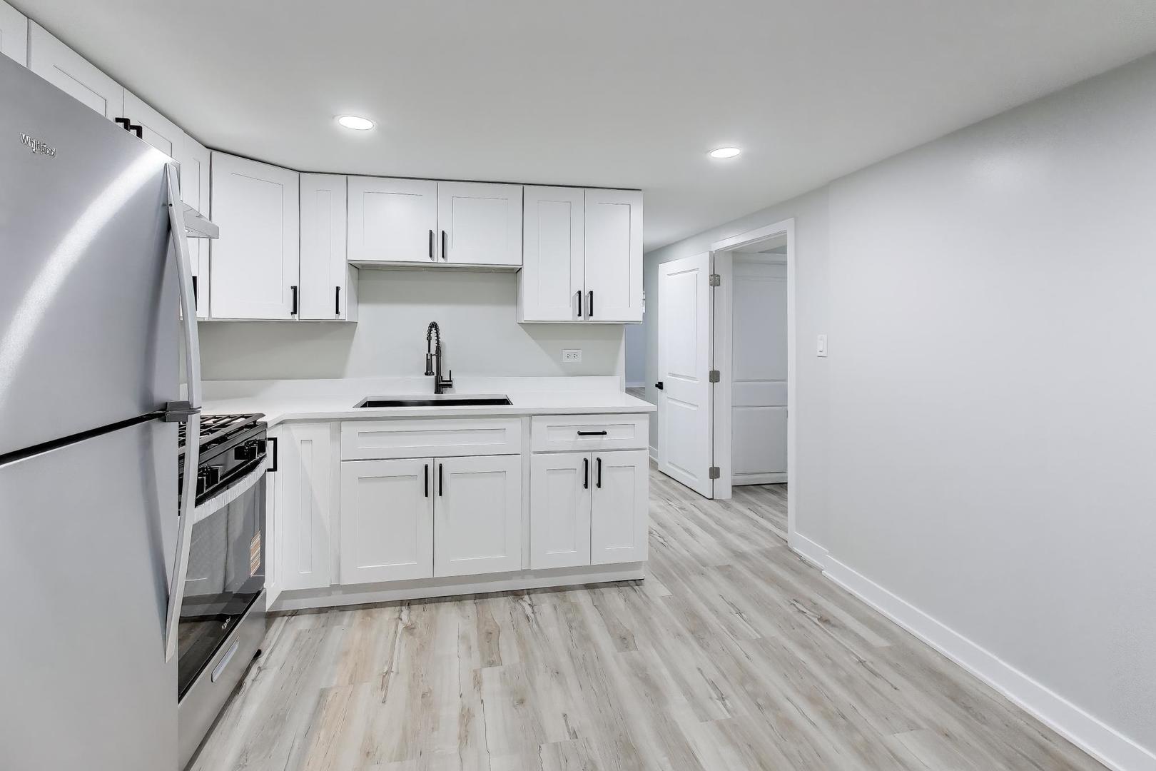 2431 Ernst Street, Franklin Park, IL 60131