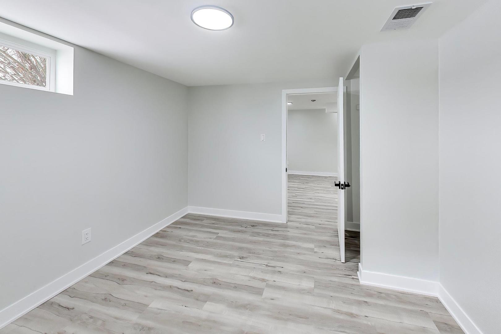 2431 Ernst Street, Franklin Park, IL 60131