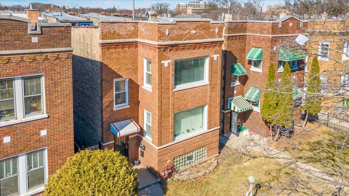 1640 N Linder Avenue, Chicago, IL 60639