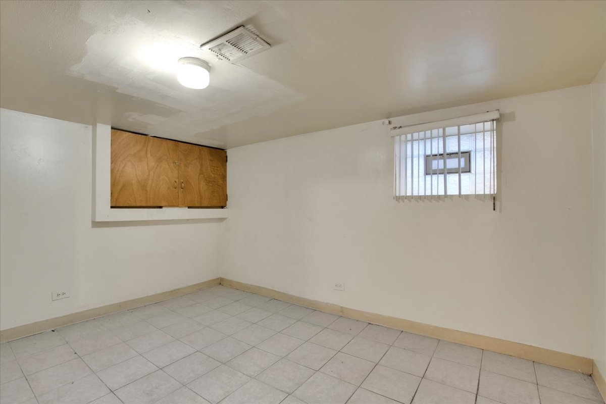 1640 N Linder Avenue, Chicago, IL 60639