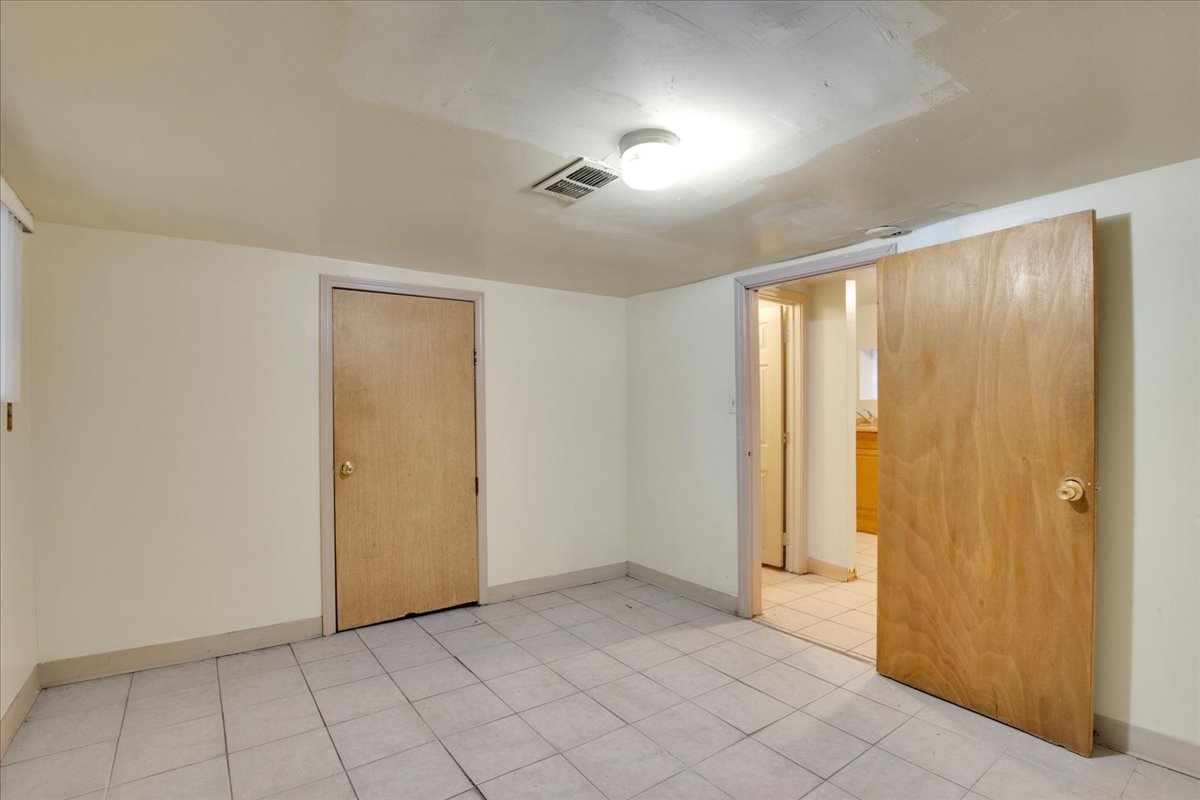 1640 N Linder Avenue, Chicago, IL 60639