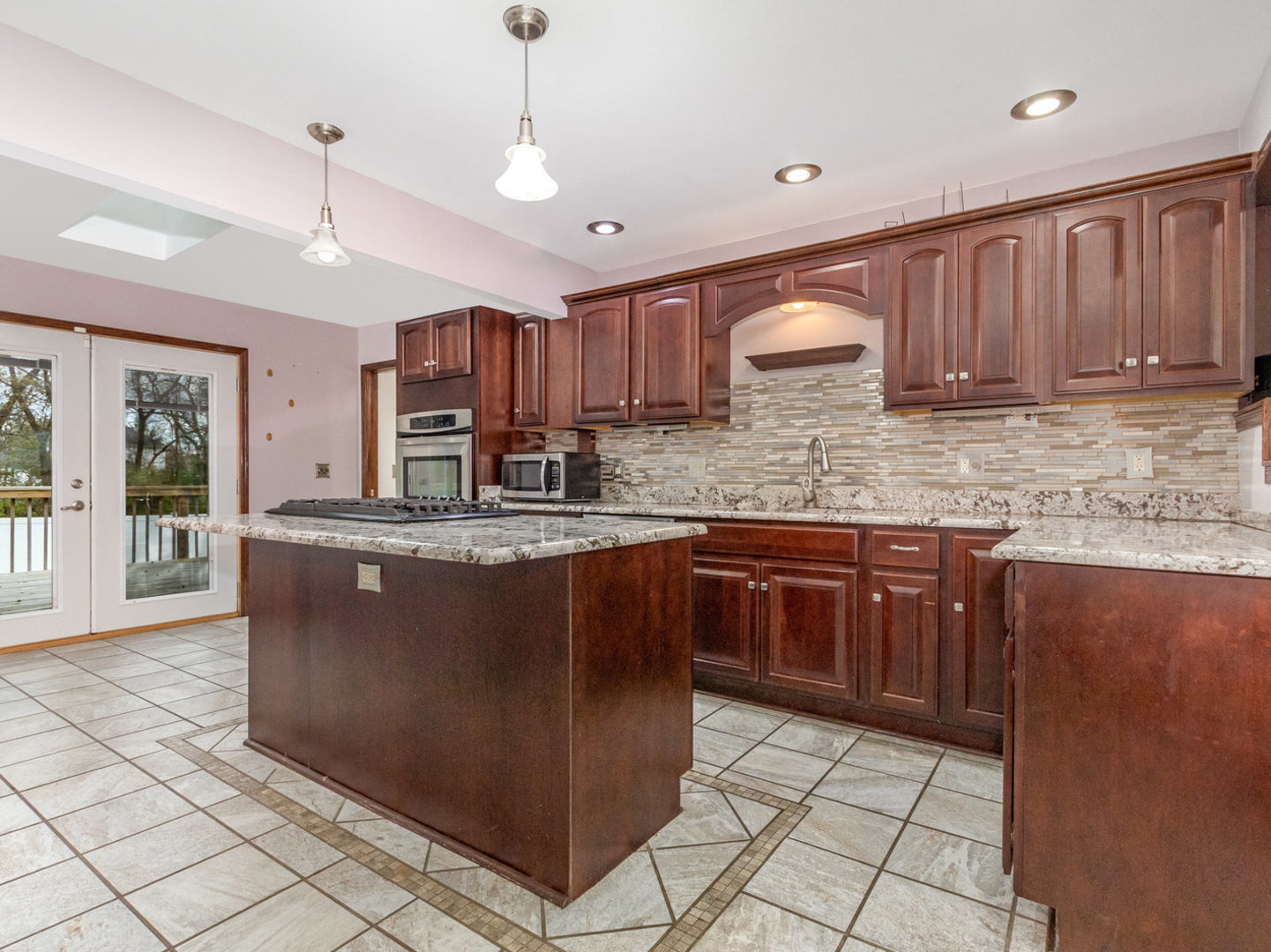 270 E Southmor Road, Morris, IL 60450