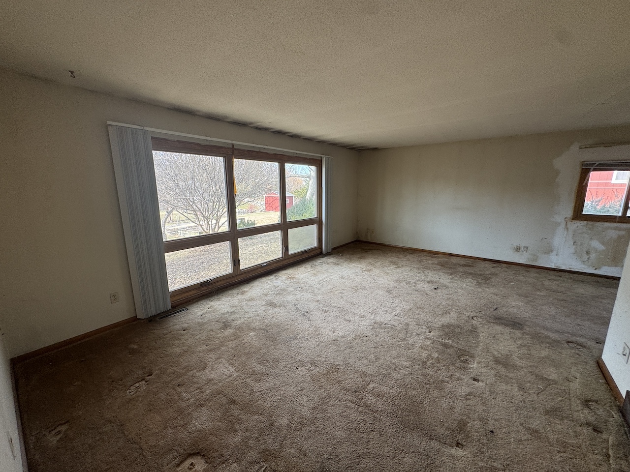 6411 Londonderry Drive, Cary, IL 60013