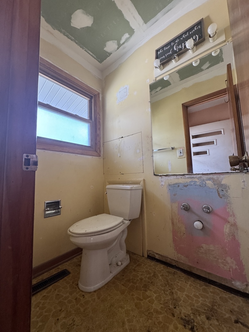 6411 Londonderry Drive, Cary, IL 60013