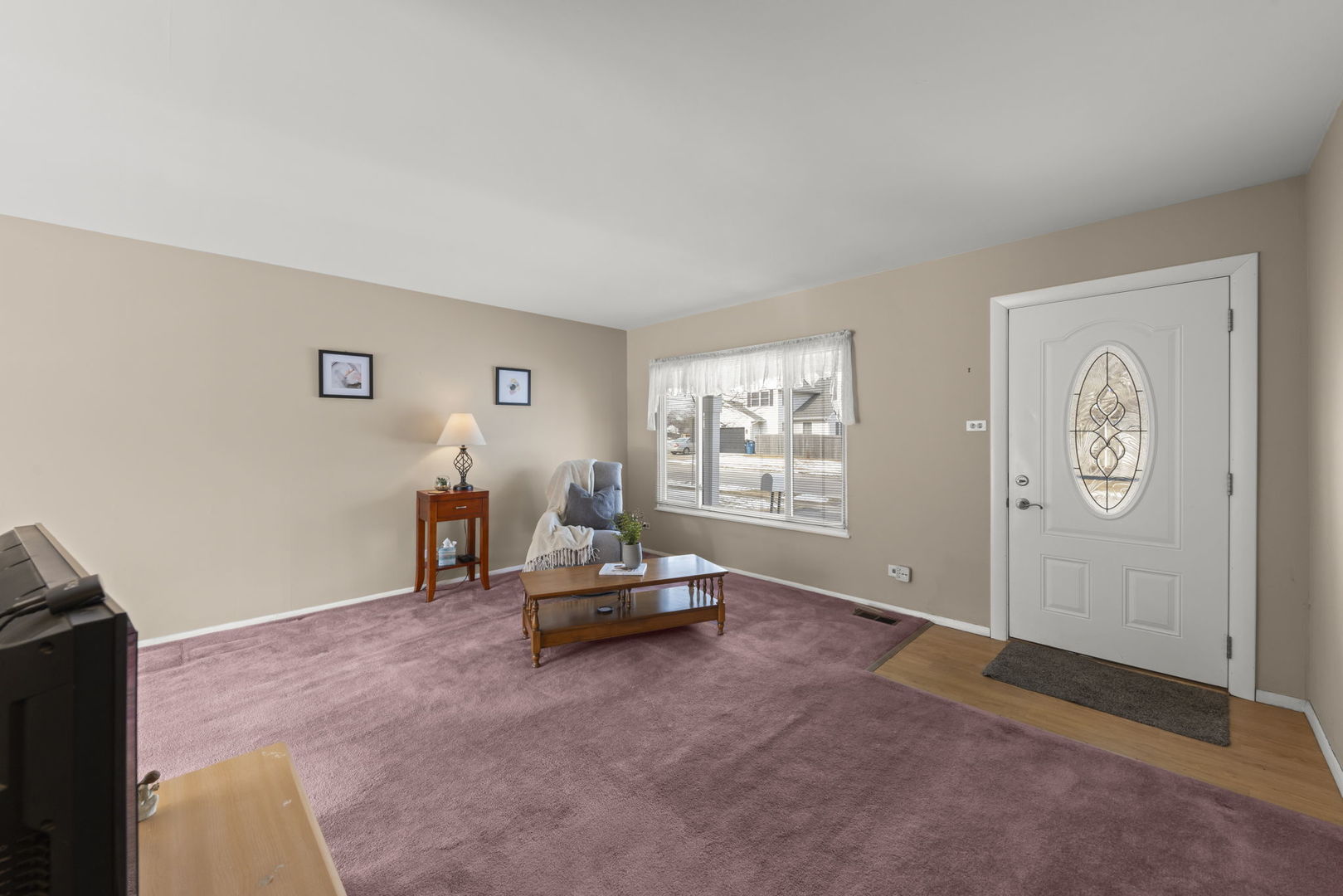 215 E Lincoln Avenue, Glendale Heights, IL 60139