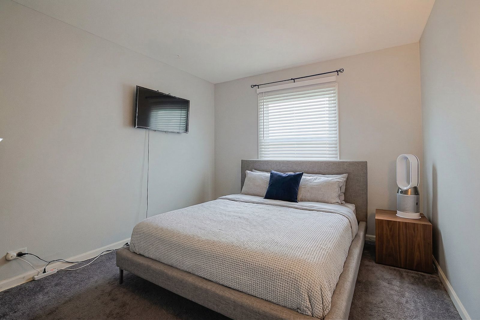 7815 Carlisle Drive, Hanover Park, IL 60133