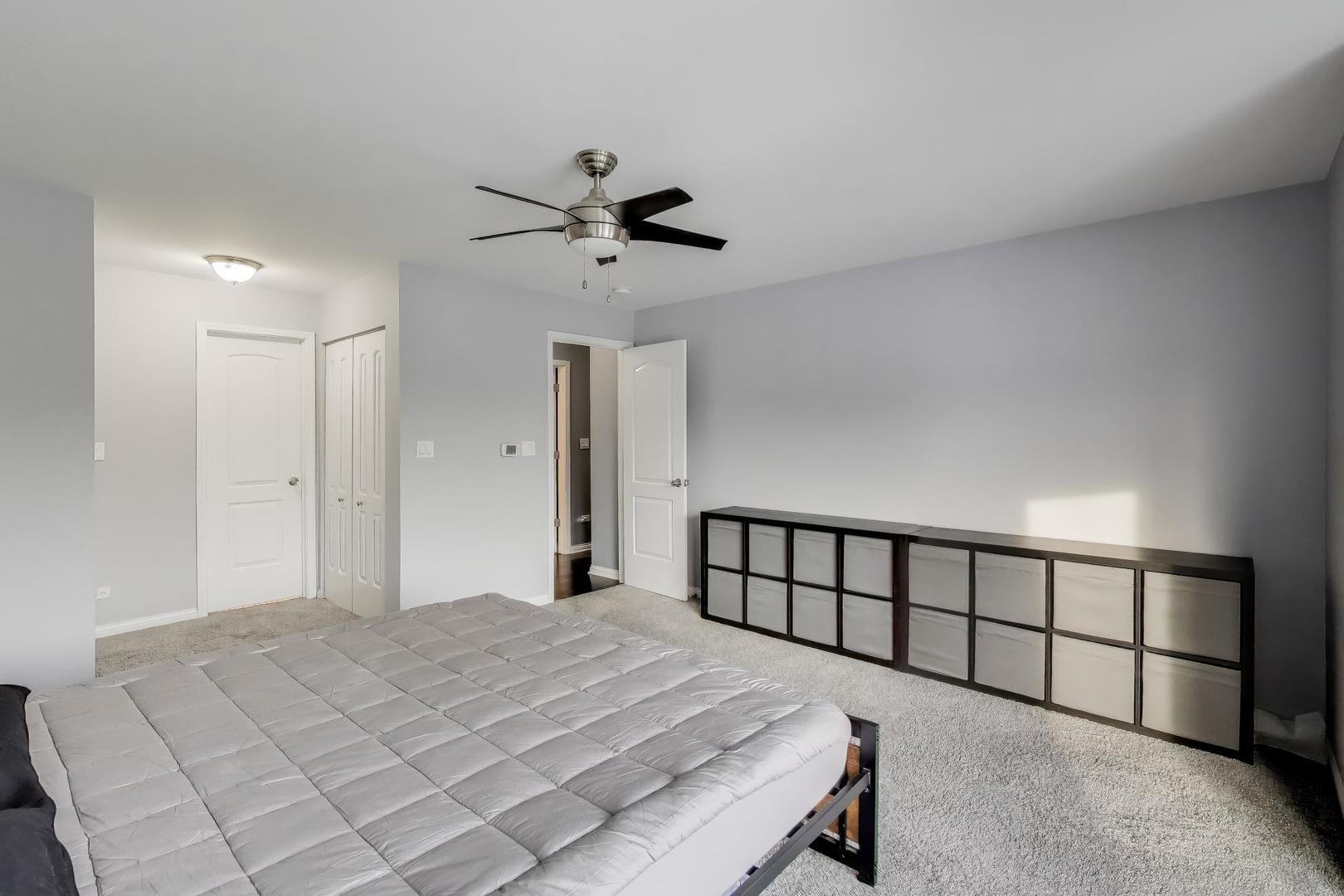 201 Thames Parkway #2K, Park Ridge, IL 60068