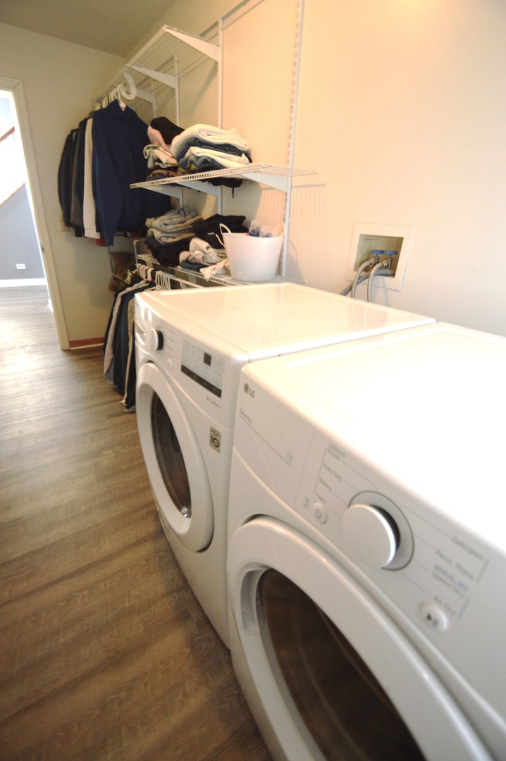 2004 Kingsbury Estates Drive, Plainfield, IL 60586