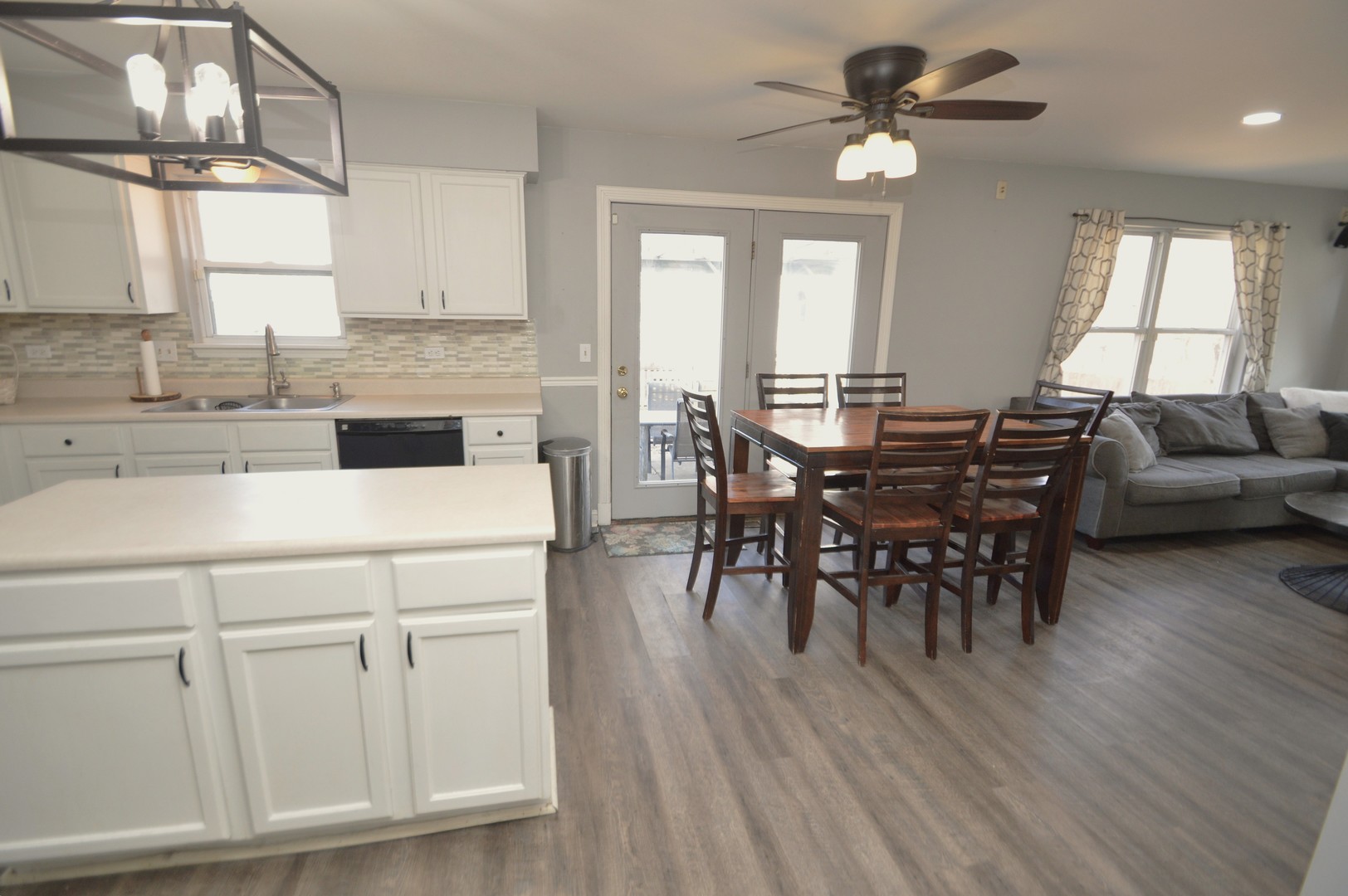 2004 Kingsbury Estates Drive, Plainfield, IL 60586