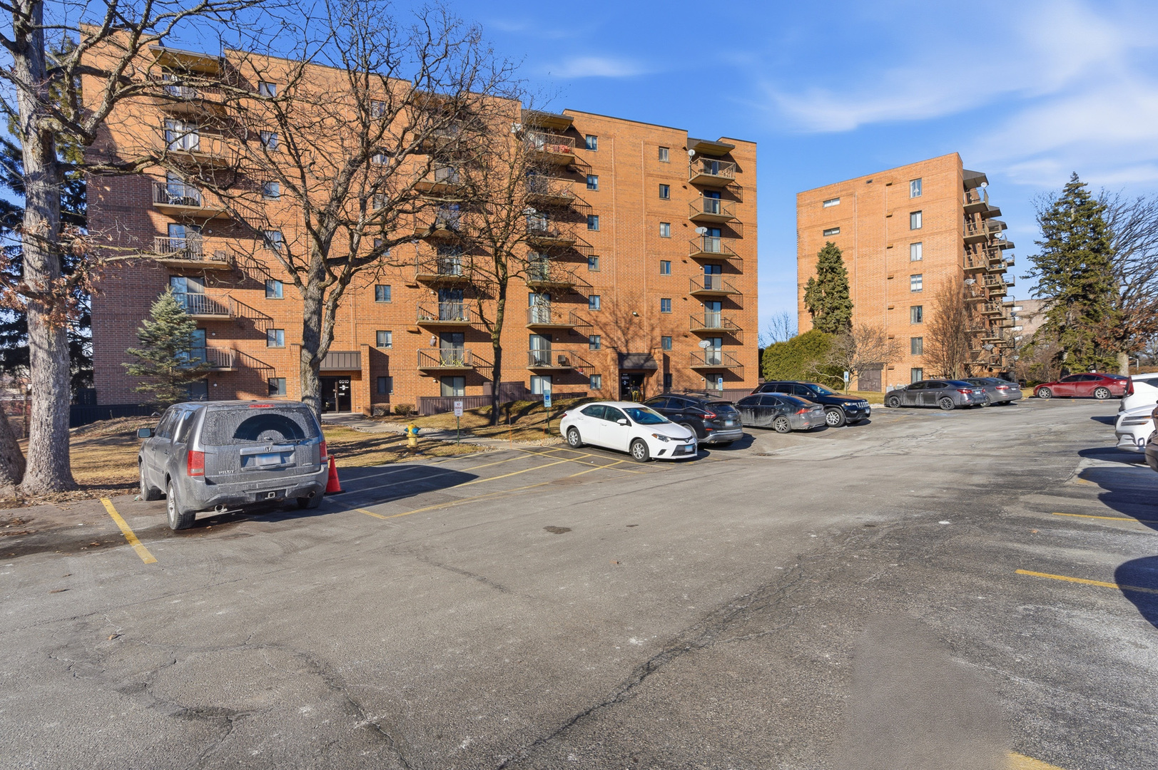 6010 Lake Bluff Drive #402, Tinley Park, IL 60477