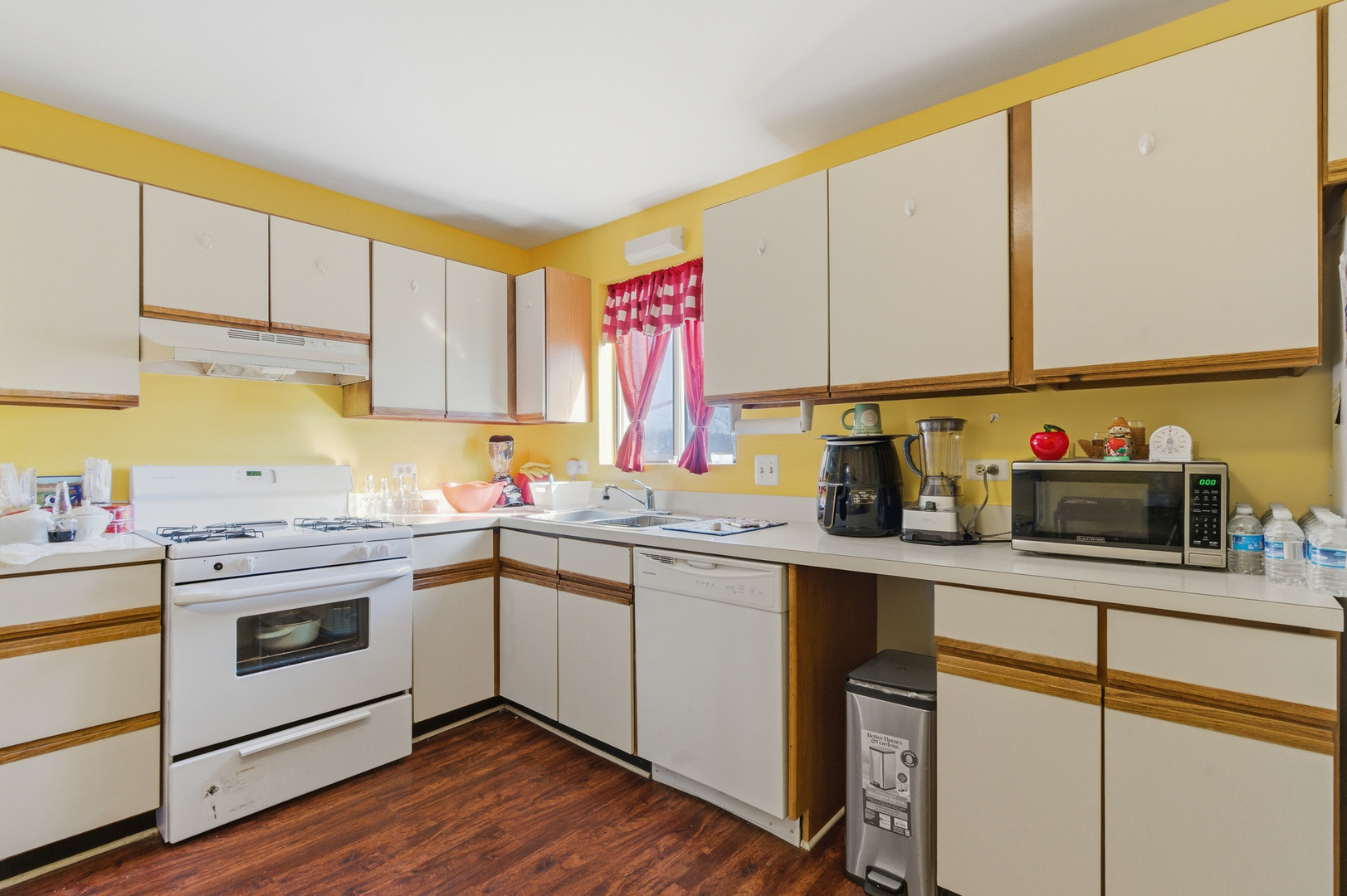 6010 Lake Bluff Drive #402, Tinley Park, IL 60477