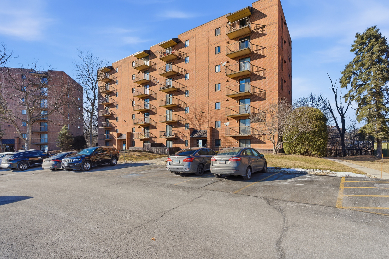 6010 Lake Bluff Drive #402, Tinley Park, IL 60477