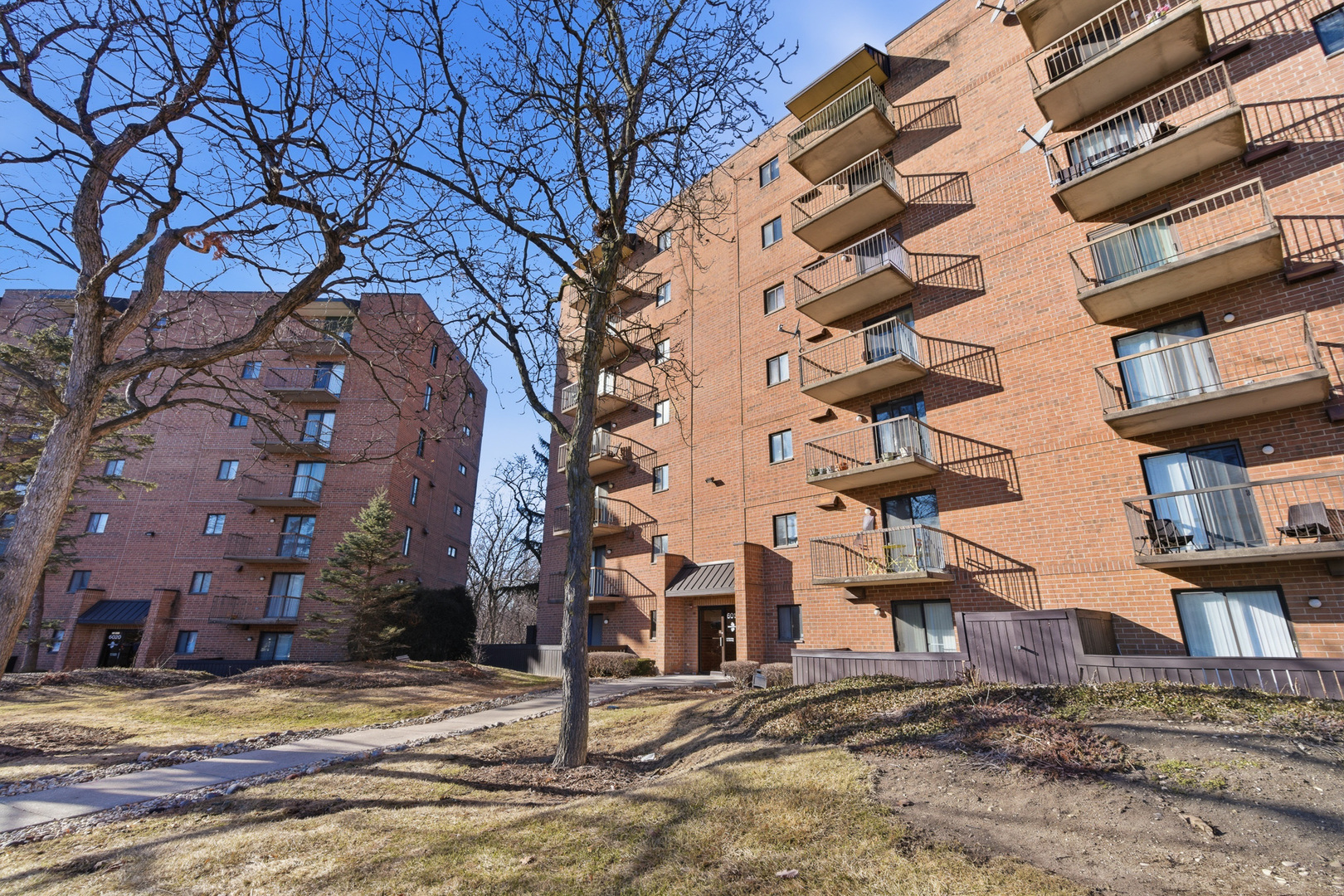 6010 Lake Bluff Drive #402, Tinley Park, IL 60477