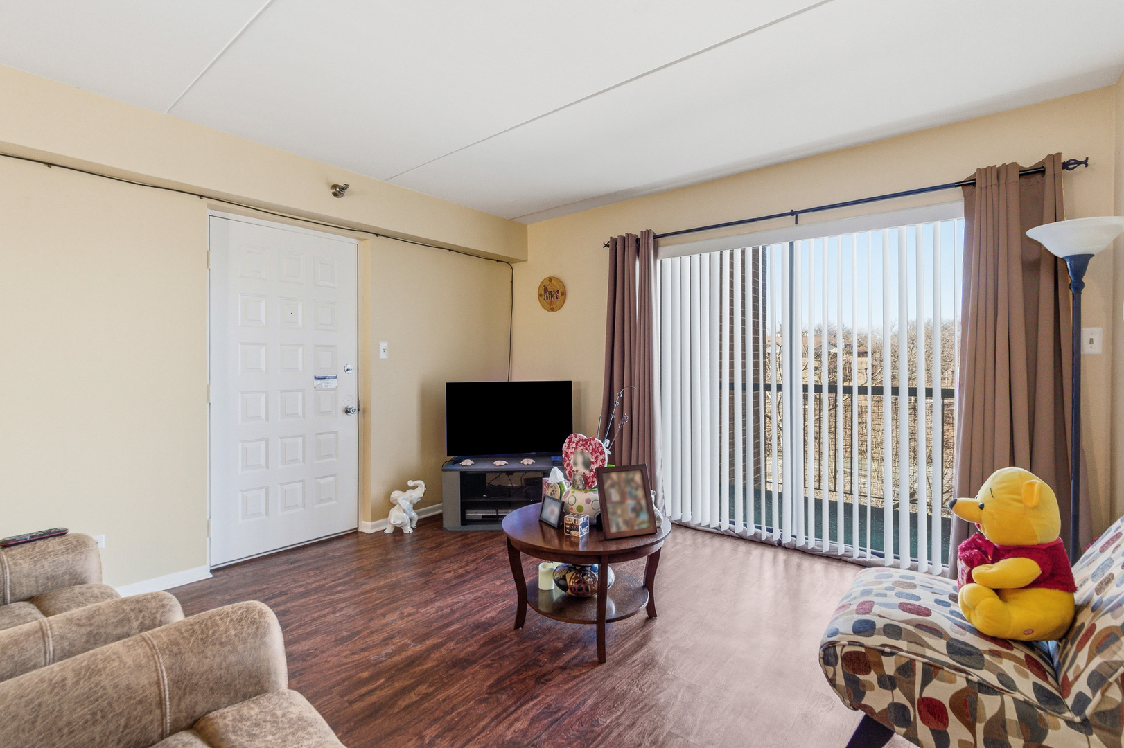 6010 Lake Bluff Drive #402, Tinley Park, IL 60477