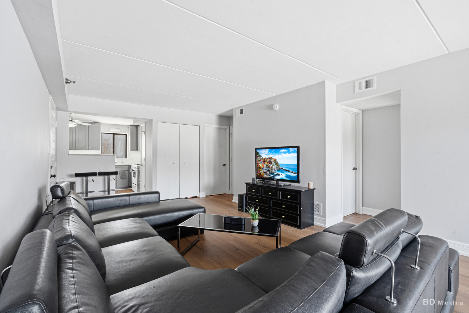 5950 Lake Bluff Drive #202, Tinley Park, IL 60477