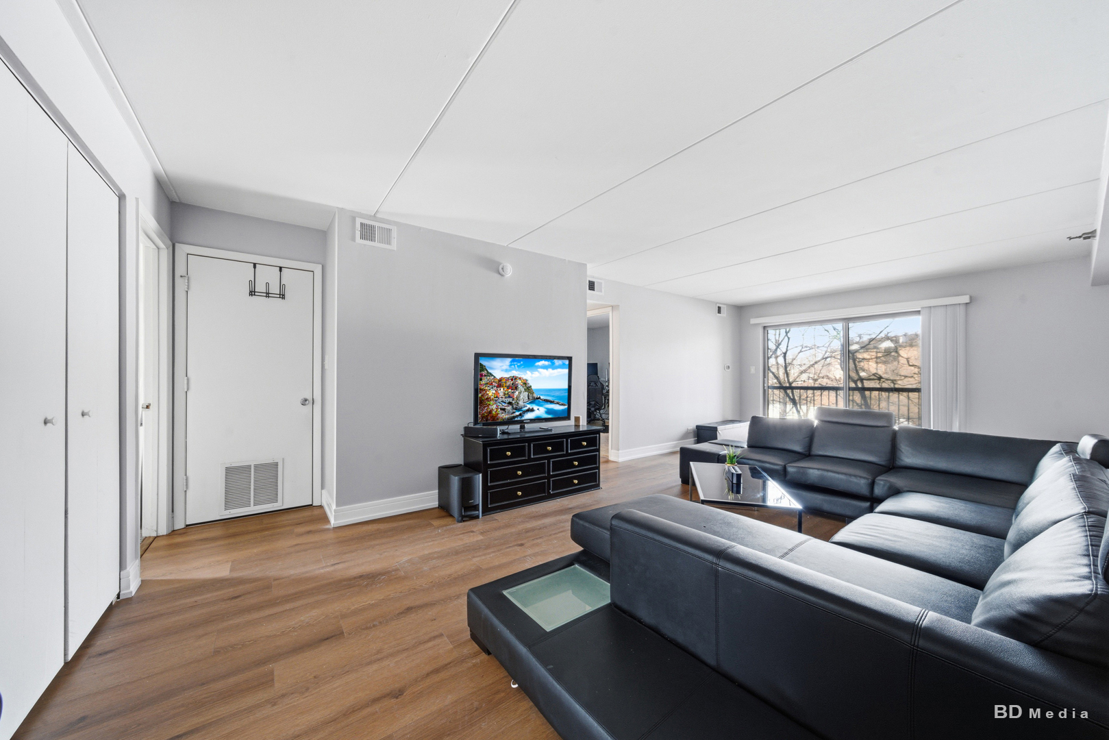 5950 Lake Bluff Drive #202, Tinley Park, IL 60477