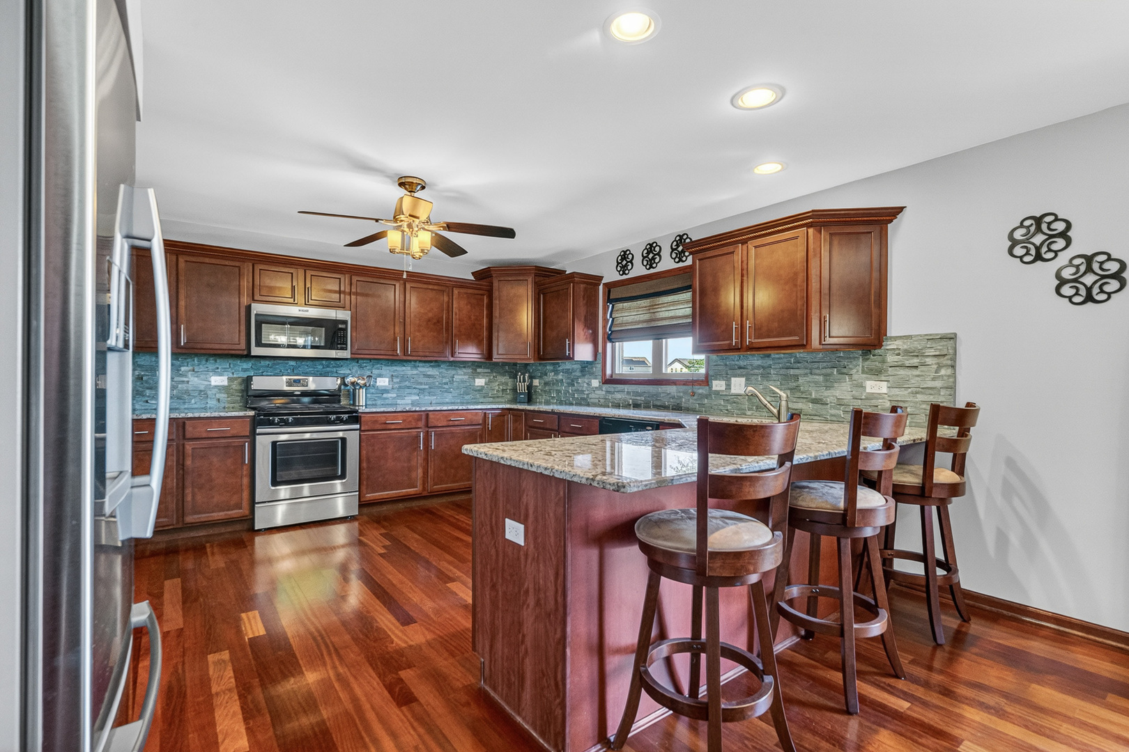 571 Northern Lights Way, New Lenox, IL 60451