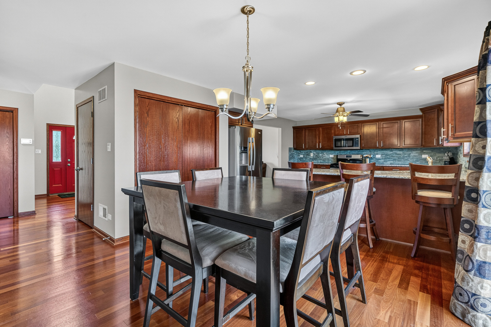 571 Northern Lights Way, New Lenox, IL 60451